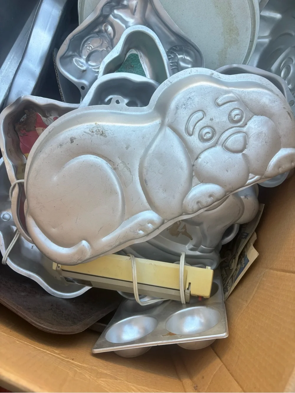 Wilton Silver Decorative Metal Cake and Cookie Mold Set